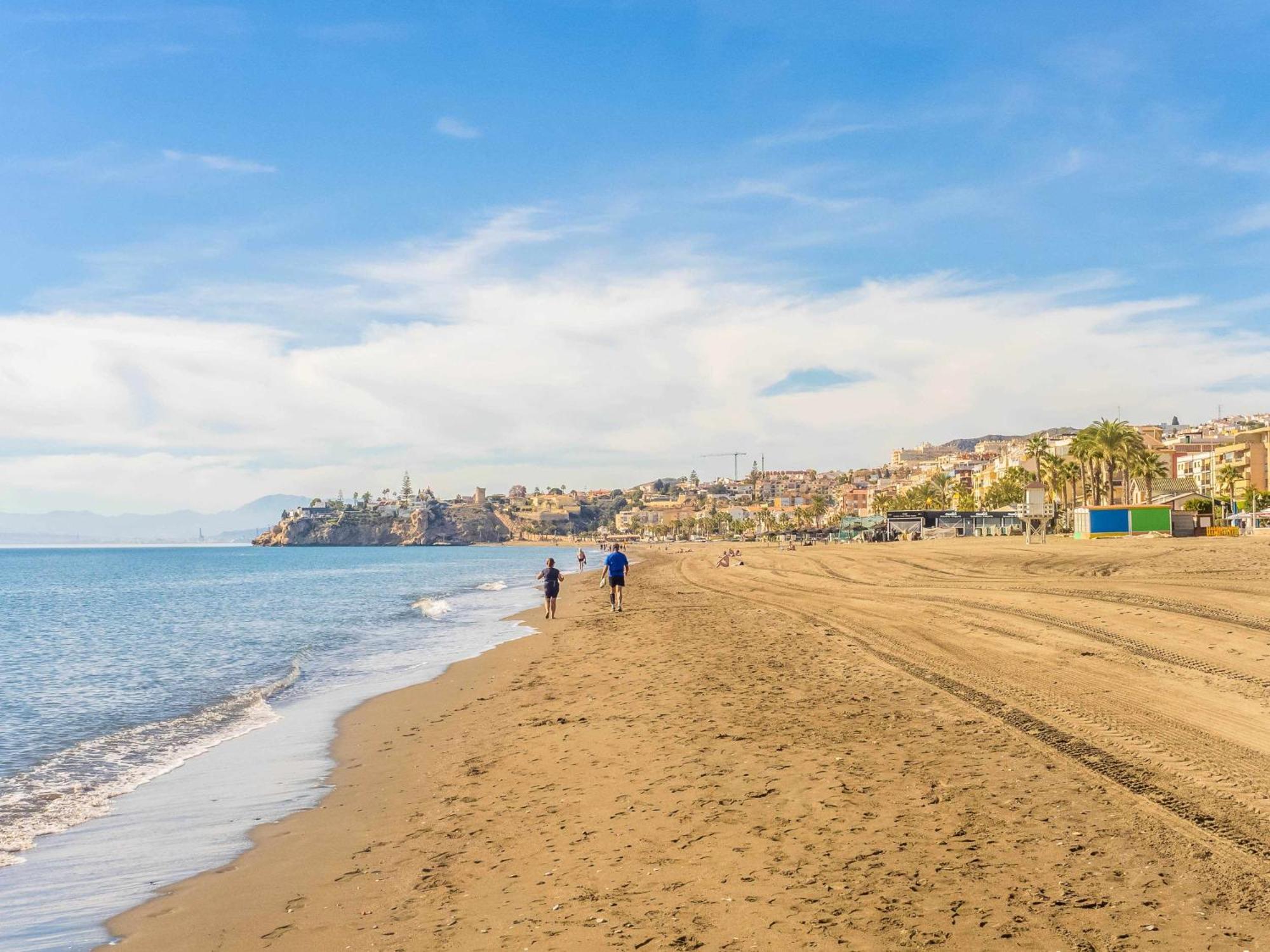 Centrico Apartamento Con Terraza En La Playa Rincón de la Victoria Buitenkant foto
