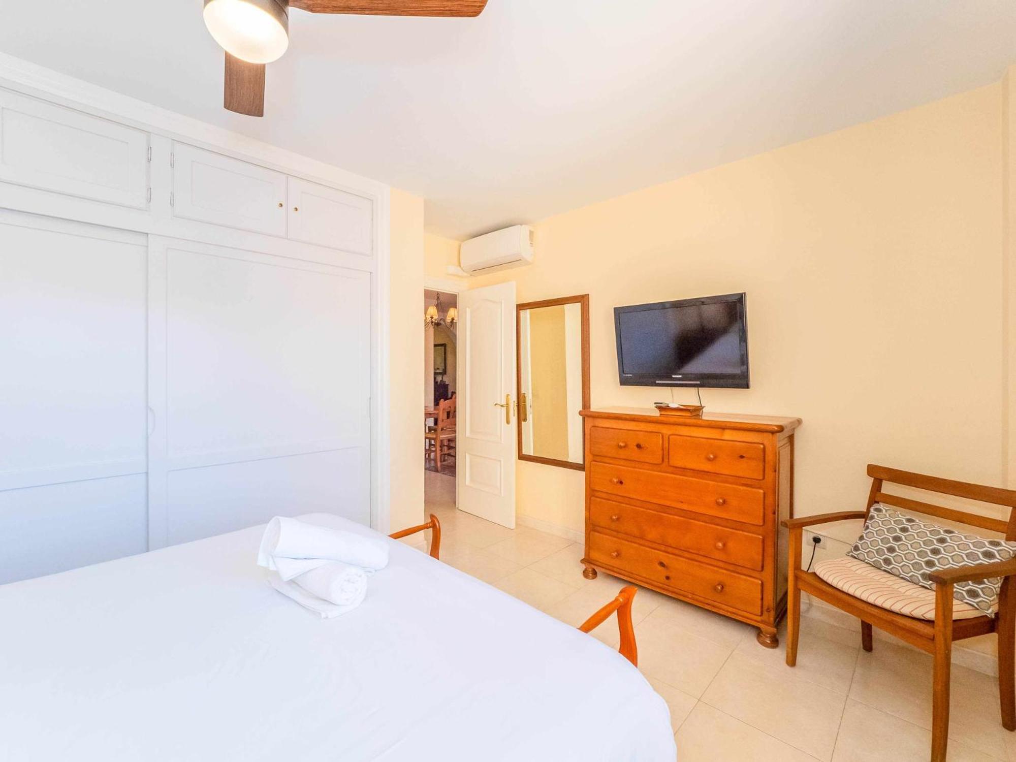 Centrico Apartamento Con Terraza En La Playa Rincón de la Victoria Buitenkant foto