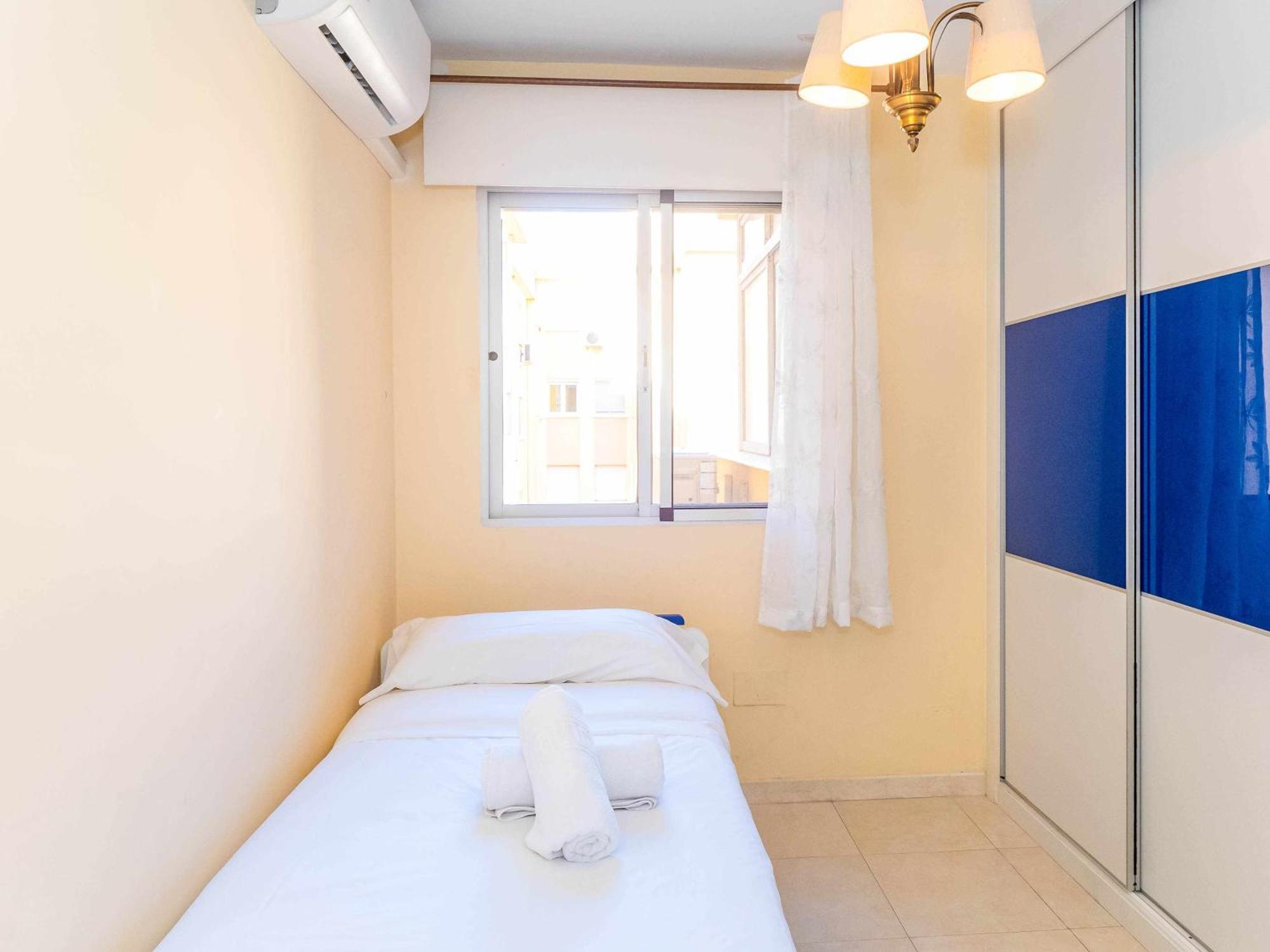 Centrico Apartamento Con Terraza En La Playa Rincón de la Victoria Buitenkant foto